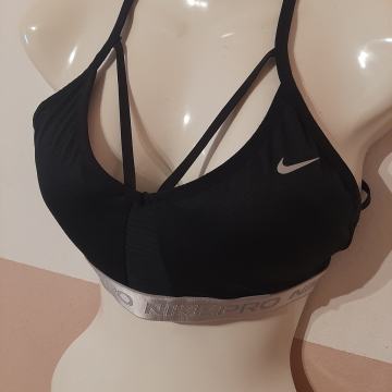 Ženski sportski top Nike