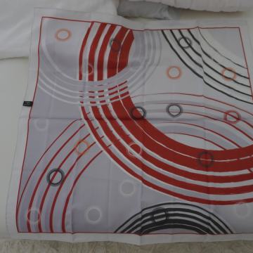 MARAMA SVILENA ZENSKA CROATA NOVA 90X90