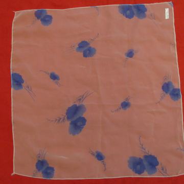 Marama ž. 45 x 45 cm. Polyester. Nenošena. LEX8