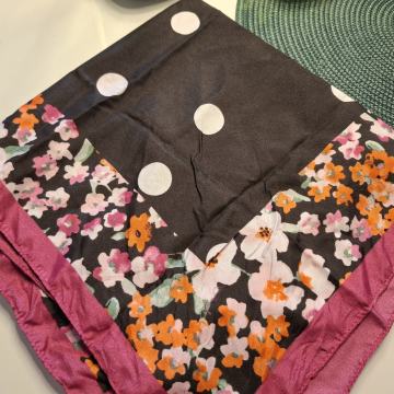 PAMUČNA MARAMA  NA TOČKICE - NOVO