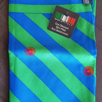 Romska marama i kravata