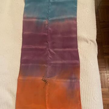 Zenski svileni sal, rucno oslikan