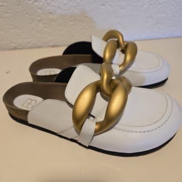 Moderne natikače Bervicato bijele br. 40