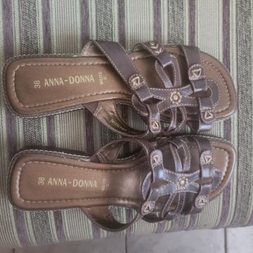 Ženske natikače 38