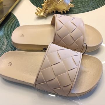 BEŽ PAPUČE NATIKAČE vel.38 i vel 37 - NOVO