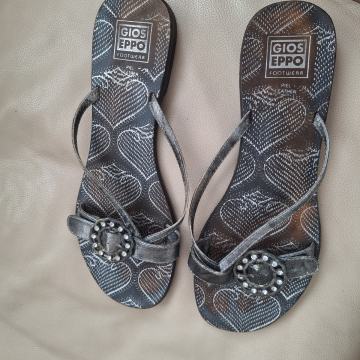 GIOSEPPO kozne papuce br 40