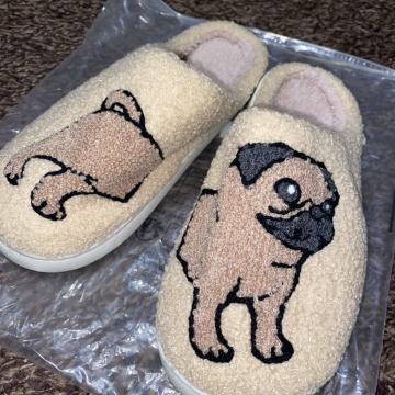 Kućne papuče “mops/pug”