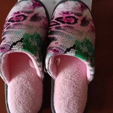 ŽENSKE PAPUČE NOVO VEL.37