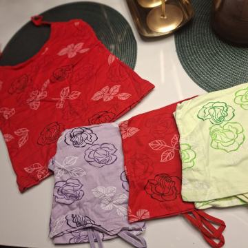 MAJICE BEZ RUKAVA ILI POTKOŠULJE VEL. S - NOVO