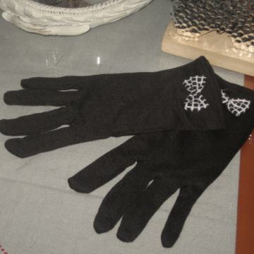 CRNE RUKAVICE S MAŠNICOM VEL.UNI  NOVO