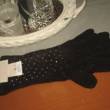 NOVE TOPLE VUNENE RUKAVICE SA NITNAMA VEL. UNI