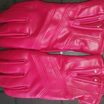 ŽENSKE KOŽNE RUKAVICE