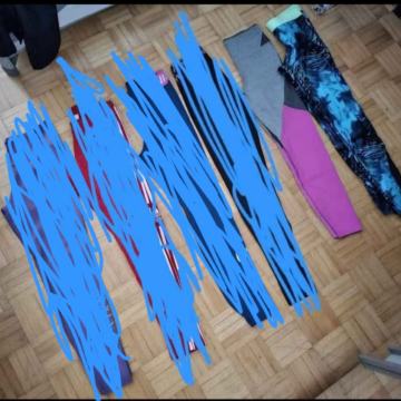 Tajice par puta nošene,znači NOVE,S veličina.10 eura po komadu