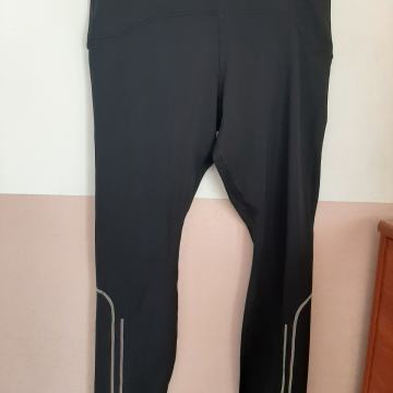 Nove ženske tajice Nike