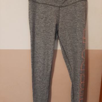 Nove ženske tajice Nike