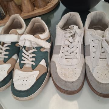 2 para TENISICE BR.37  oboje za 17 eur