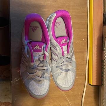 Addidas zenske tenisice (38)