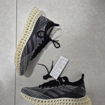 Adidas 4DFWD x Strung