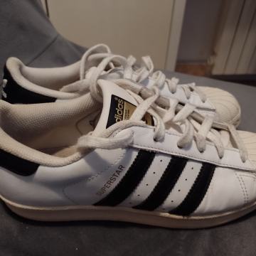 Adidas br.38 kvalitetne udobne tenisice očuvane