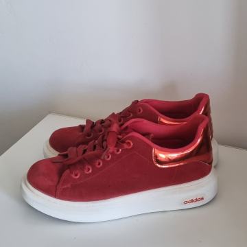 ADIDAS CRVENE TENISICE br 40