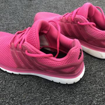 Adidas Magenta tenisice