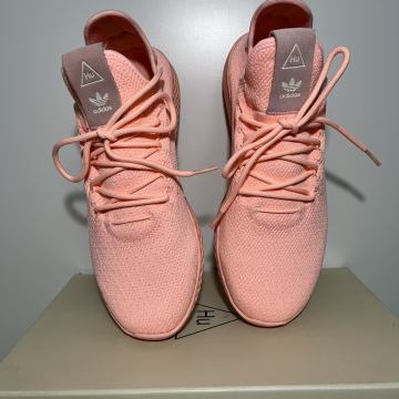 Adidas Originals x Pharrell Williams Tennis Hu vl.41 1/3