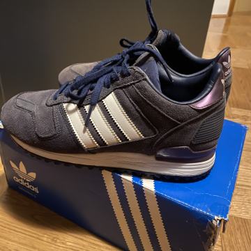 Adidas Originals ZX700W
