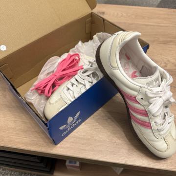 Adidas Samba