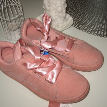 TENISICE BR.37  NOVO