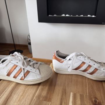 ADIDAS Superstar Tenisice vel.38