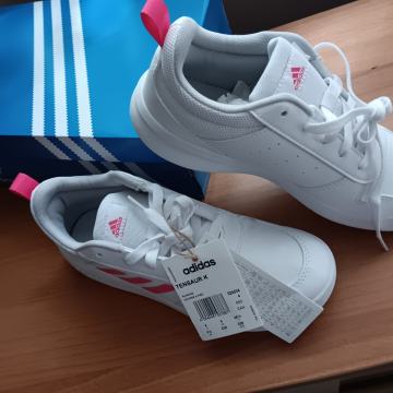 Adidas tenesice br. 36 2/3