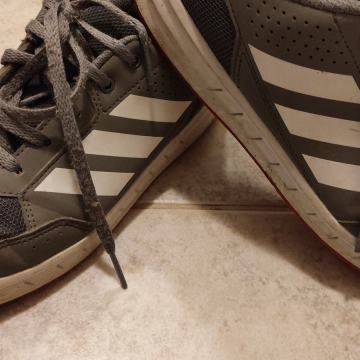 Adidas tenisice 37