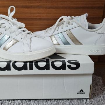 Adidas tenisice  39 1/3