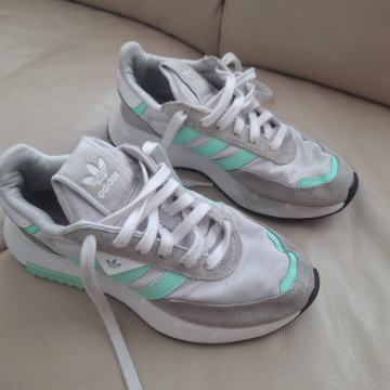 ADIDAS tenisice br 36.5