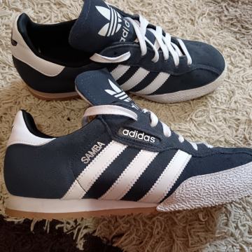 Adidas tenisice br. 39