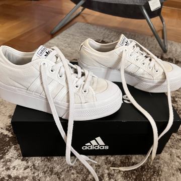 Adidas Tenisice NIZZA Vel. 39
