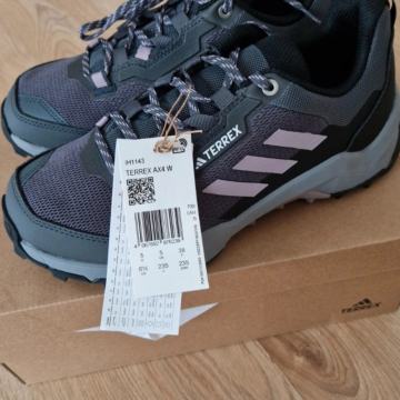 Adidas Terrex, 38, nove u originalnoj kutiji