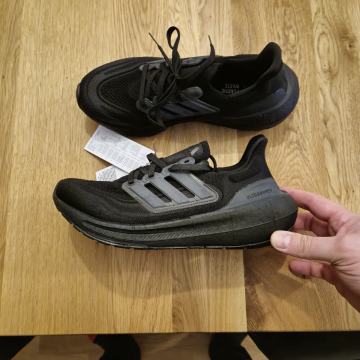 Adidas Ultraboost Light