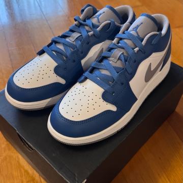 Air Jordan 1 Low True Blue
