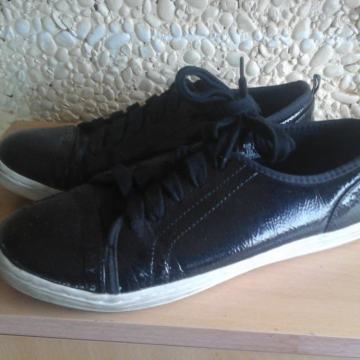 Aldo br.37 kožne lakirane tenisice udobne bez greške