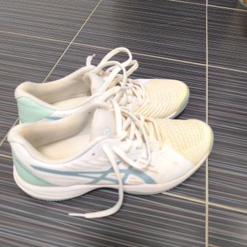 Asics tenisice br 40