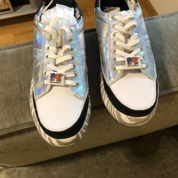 Nove atraktivne tenisice ACBC