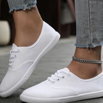 BIJELE TENISICE BR. 37 - NOVO