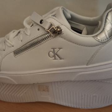 CALVIN KLEIN
