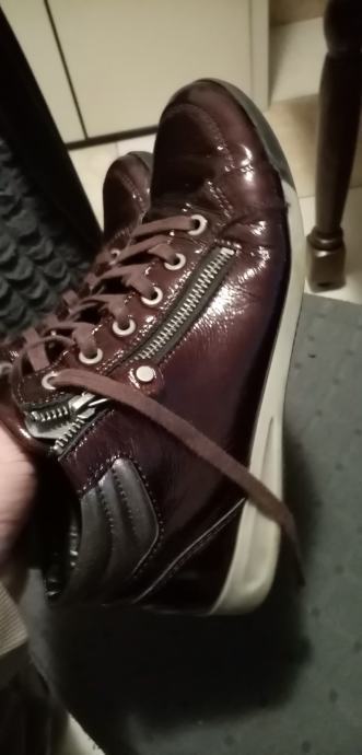 Clarks br.37  vodootporne kvalitetne udobne gležnjače