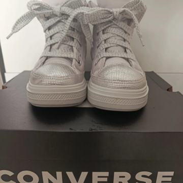 Converse broj 39