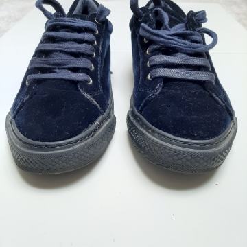 Crne tenisice od pliša 36 novo Deichman