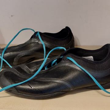 Crne   tenisice Reebok  38,5