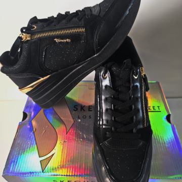 Crne ženske tenisice Tamaris lagano povišene broj 39-40