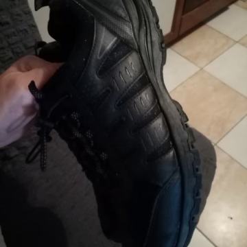 Dekra br.40 kvalitetne i vrlo udobne tenisice